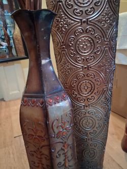 Decorative tall vases