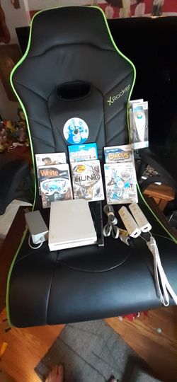 WII BUNDLE WITH X-ROCKER BLUETOOTH GAMEING CHAIR. CLICK ON PICTURE YOU WILL GET FULL PICTURE SIZE 