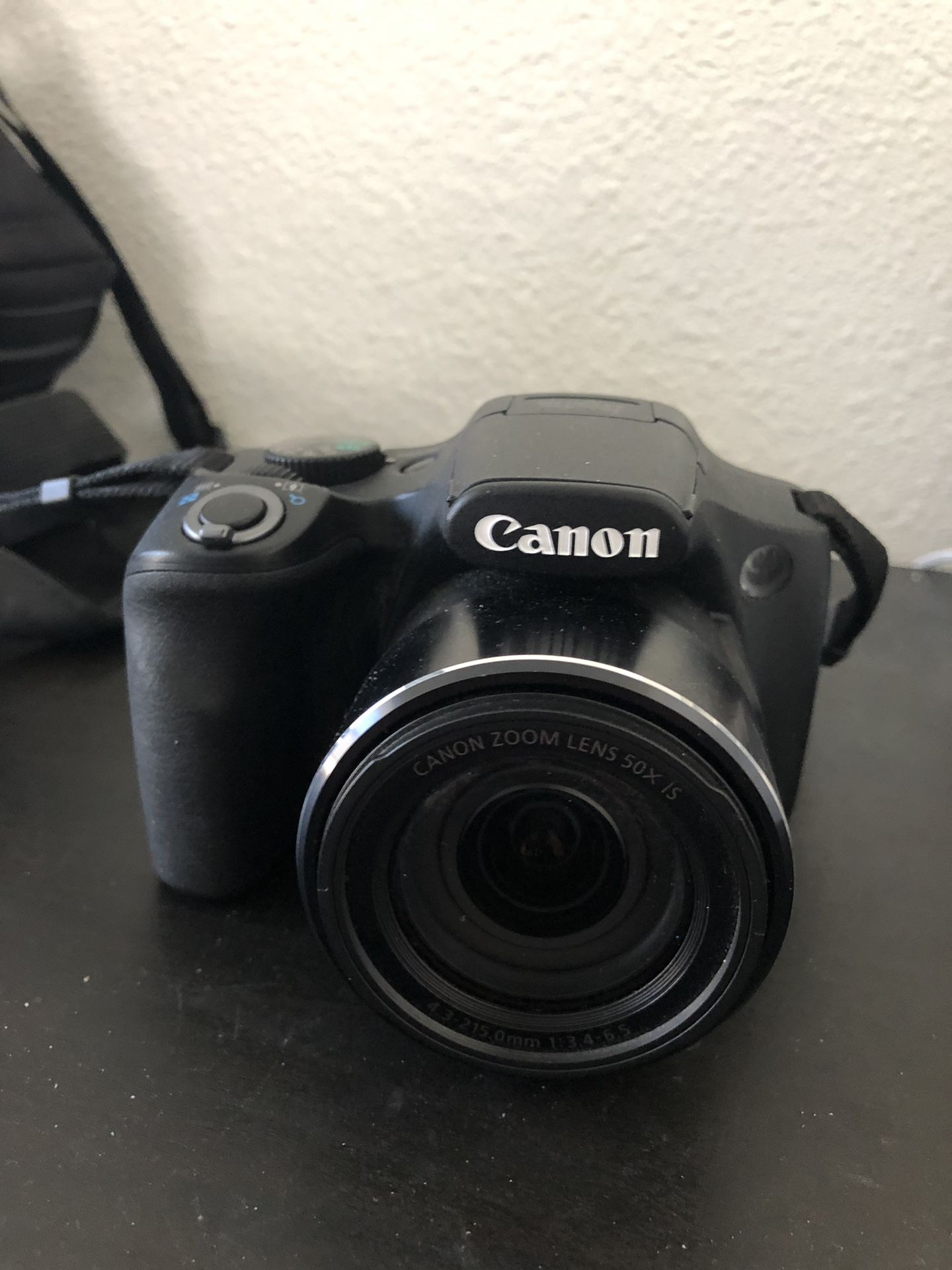 Canon powershot dslr camera