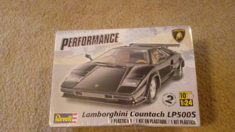 Revell lamborghini best sale countach lp500s