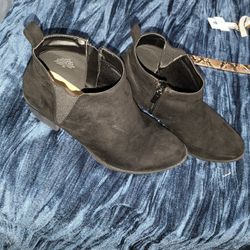 Torrid Booties Size 9