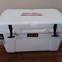 Yeti Tundra White 45 Cooler