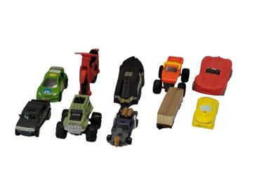 (#H)(Lot Of 10) Assorted Bundle Mixed Play Vehicles Cars Trucks Motorcycle Train. The product is a mixed bundle of 10 assorted play vehicles, includin