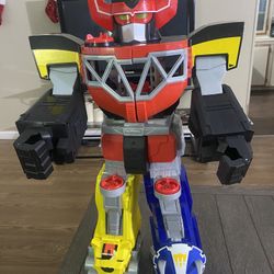 Megazord From Porwer Rangers