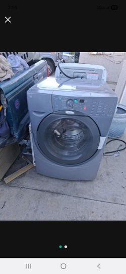Whirlpool Washer and Gas Dryer Sets 