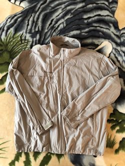 Columbia light windbreaker jacket