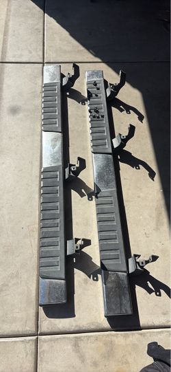 Truck Running Boards with Mounting Brackets