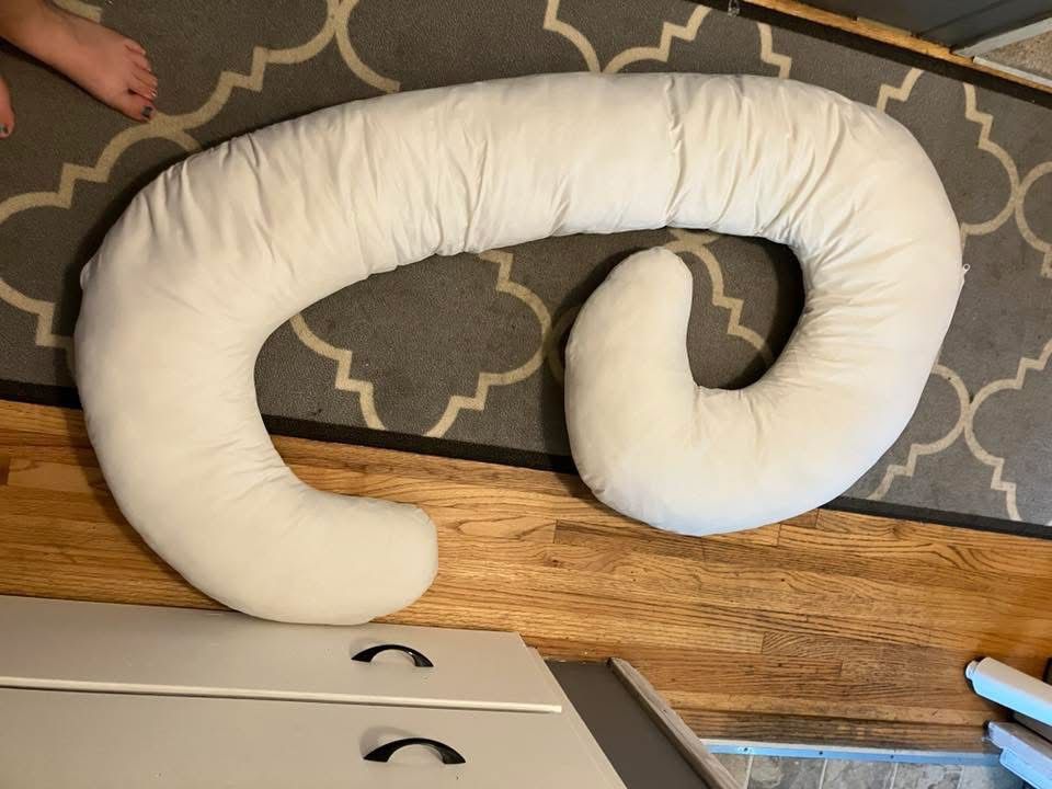 Pregnancy pillow
