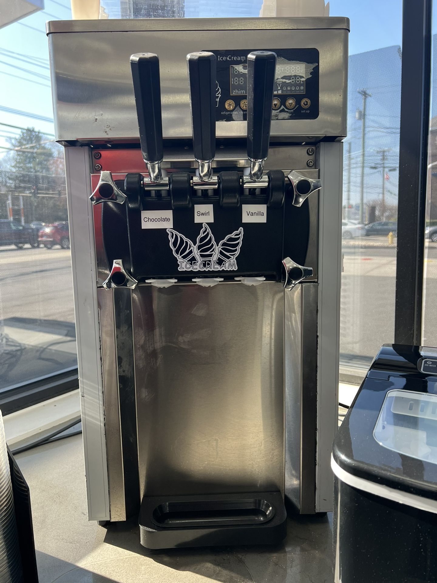 Ice Cream Maker
