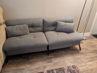 Futon Couch With Pillows