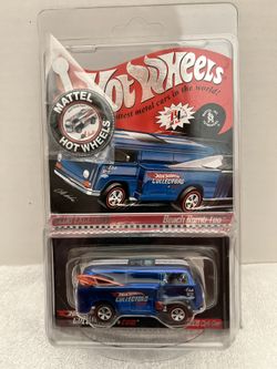 Hot Wheels 2006 Red Line Club Exclusive Beach Bomb Too Blue w/Pin #01841/06000