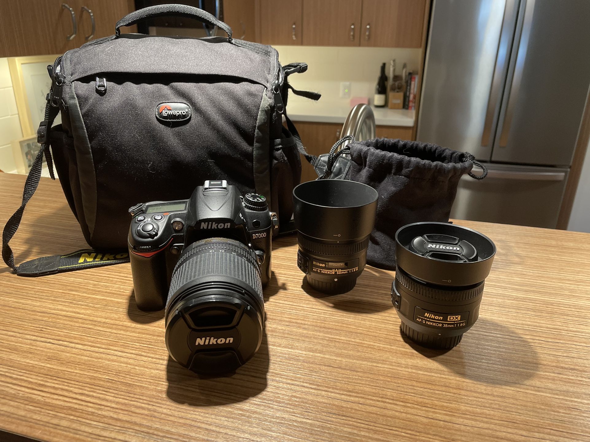 Nikon D7000 + Lens And Bag