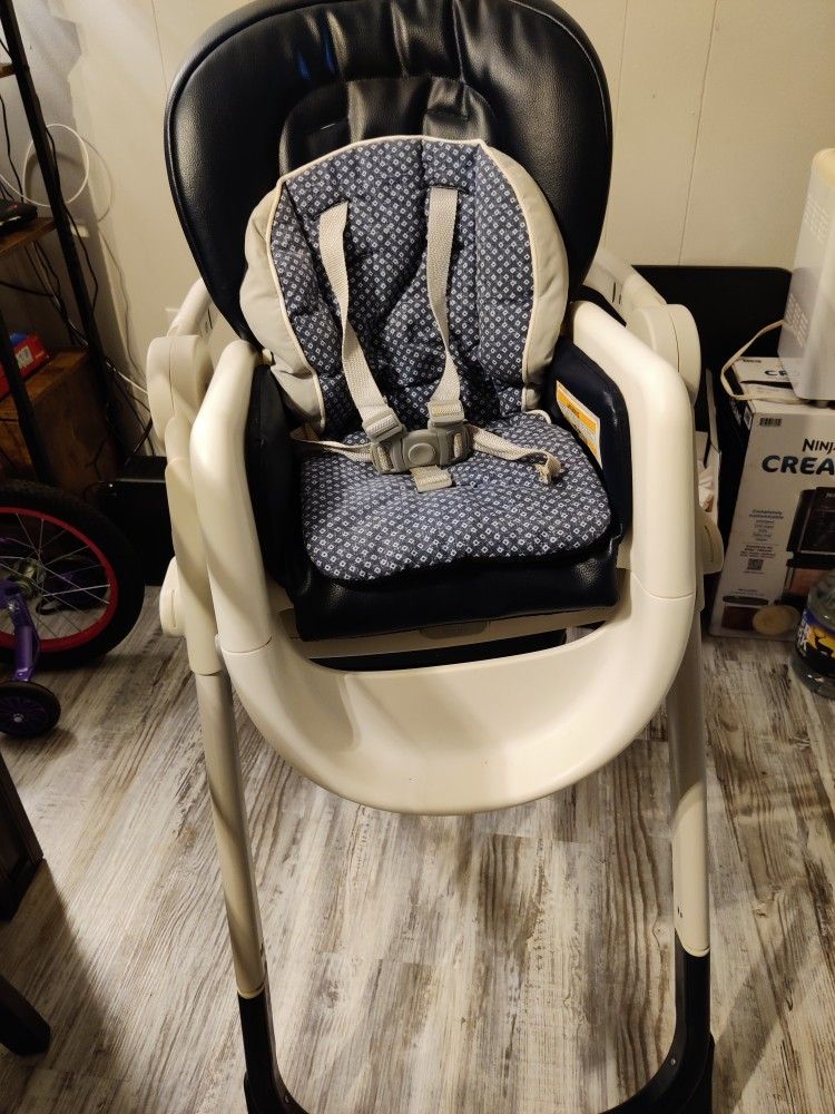 Graco Convertible High Chair Fold 7 In 1