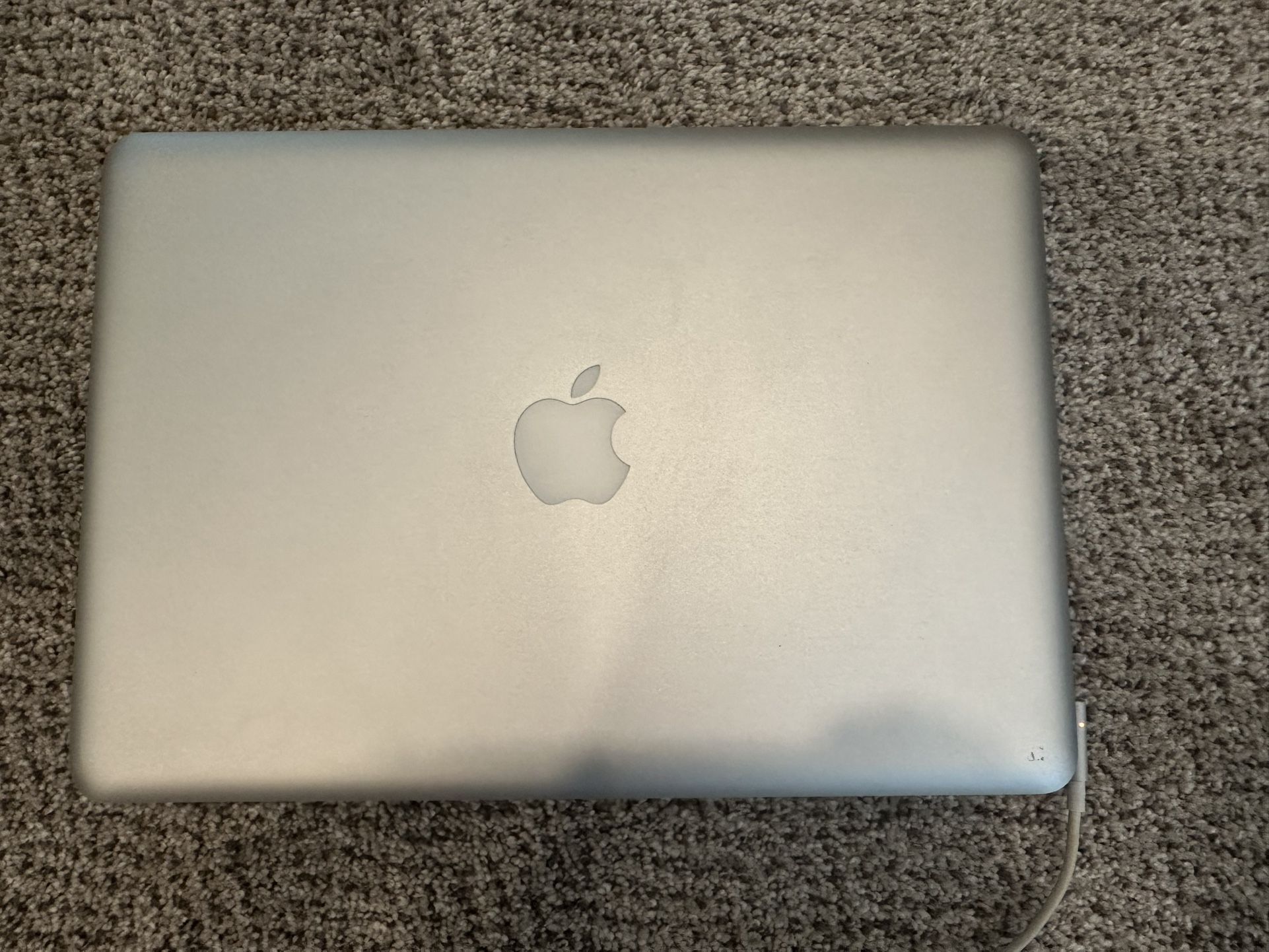Apple MacBook A1278 Core 2 Duo Late 2008