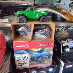 Redcat Ascent 32 V2 RC Rock Crawler