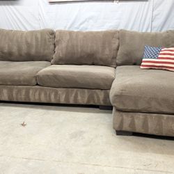 ⭐ 5 Star Rated Sectionals - Modern Freshly Cleaned + Free Delivery Columbus Are