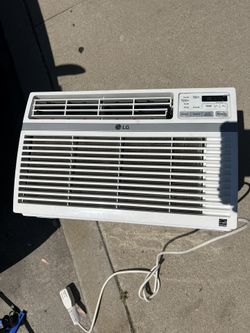 LG 8000 BTU 115V Window Air Conditioner