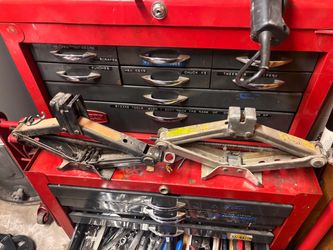 Car jacks