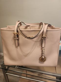 Light Pink Michael Kors purse