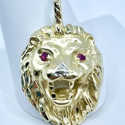 14k Gold Lion Pendant 