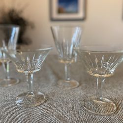 Matching Glassware Set - 16 Pieces 