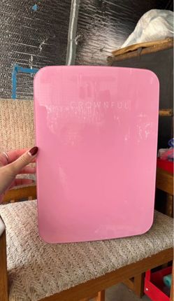 Cosmetic fridge