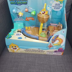 New Baby Sharks Big Show Ultimate Shipwreck Playset 