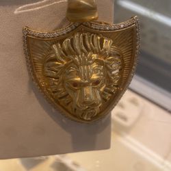 Lion Pendant 