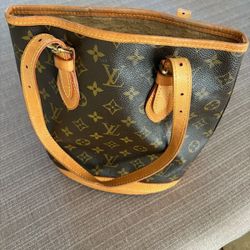 Louis Vuitton Monogram Petit Bucket Purse