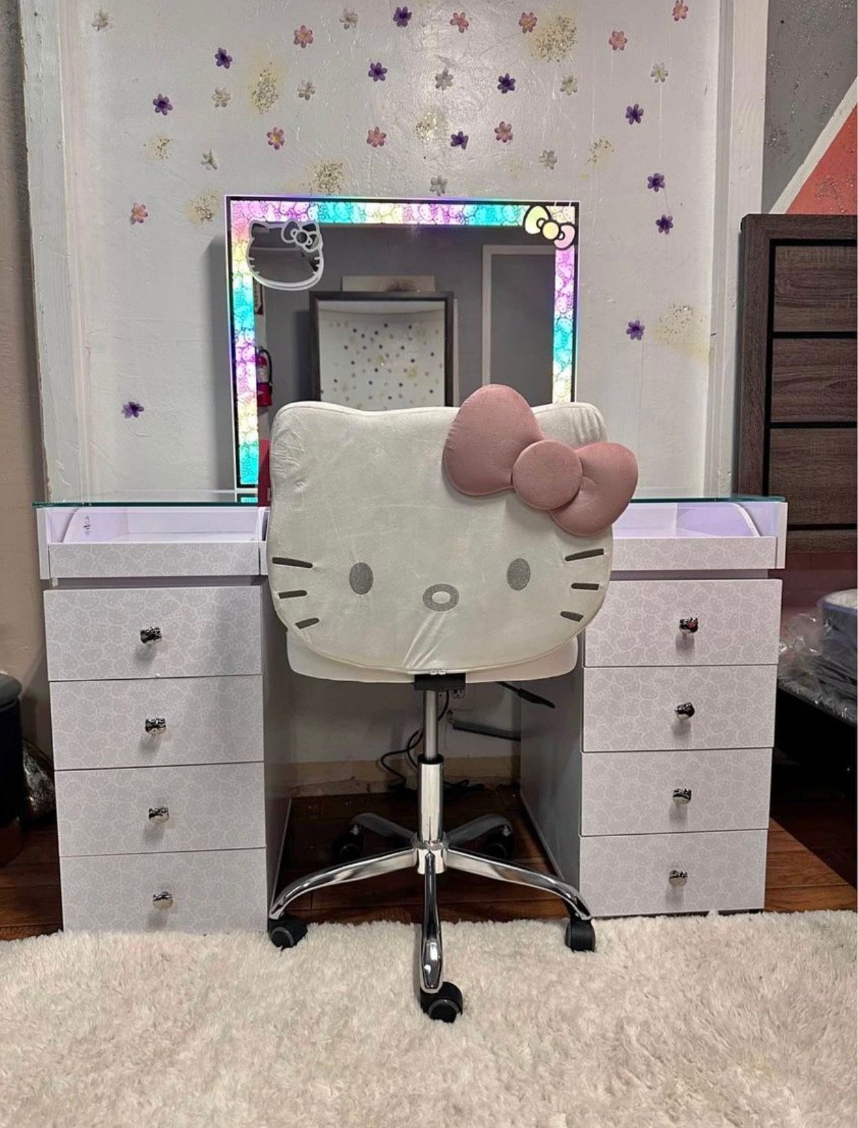 Hello Kitty Vanity