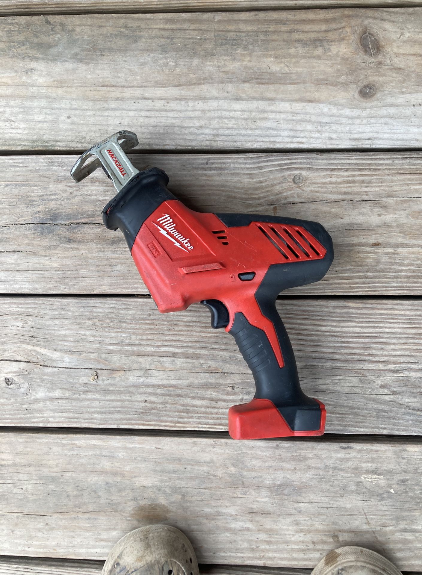 Milwaukee HACKZALL M18