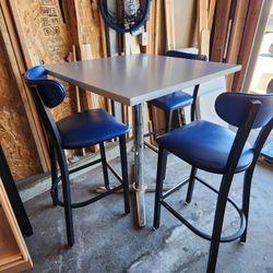 Table Set With 3 Blue Chairs 