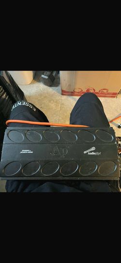Audiopipe 1500.1D watts rms car amp good condition $80firm