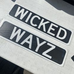 Custom Street Signs 