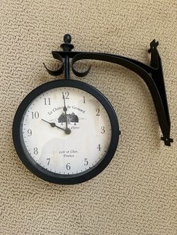 Le Château de Grouard French Station Wall Clock