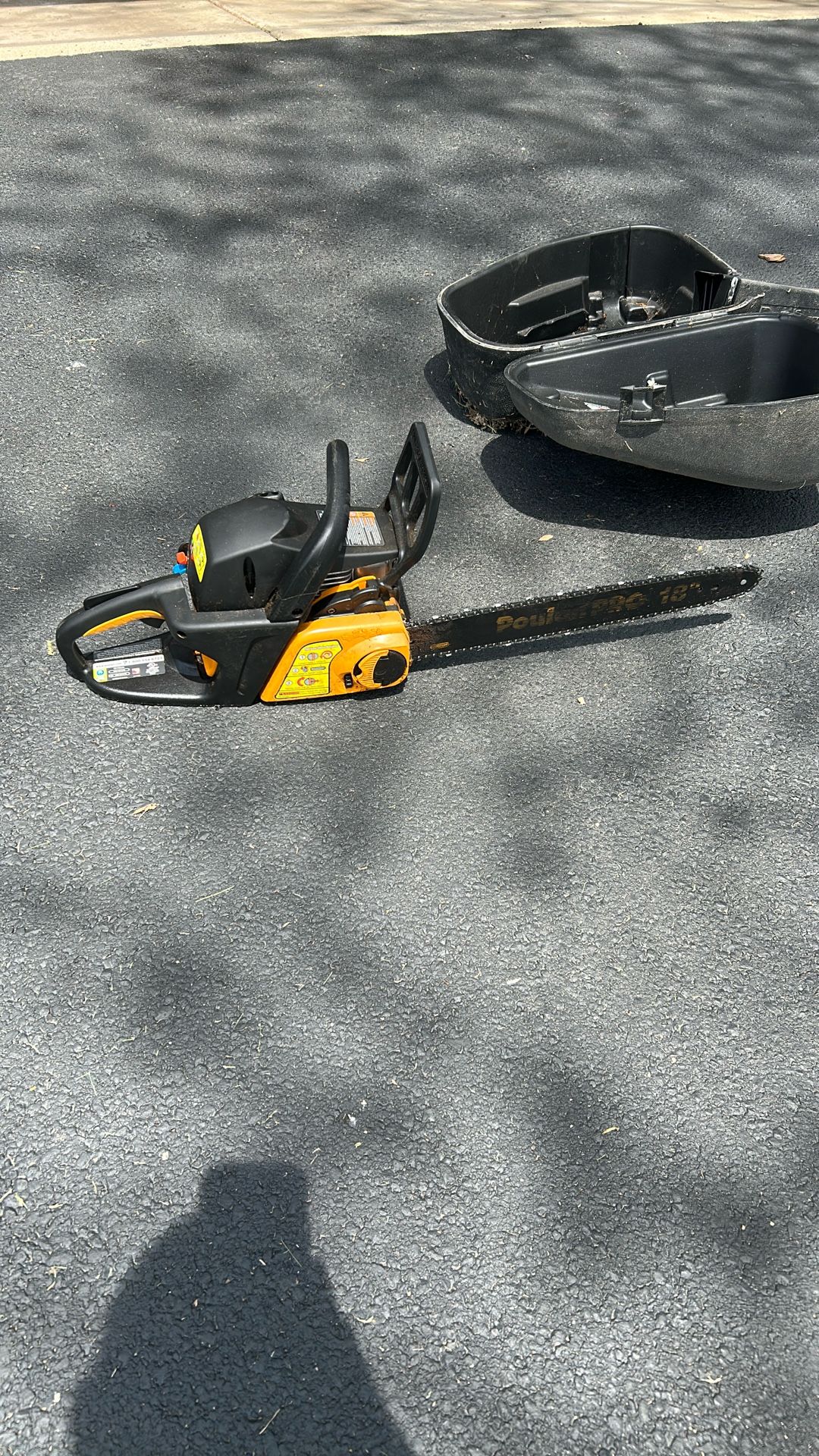 Poulan 18 Inch Gas Chainsaw With Case