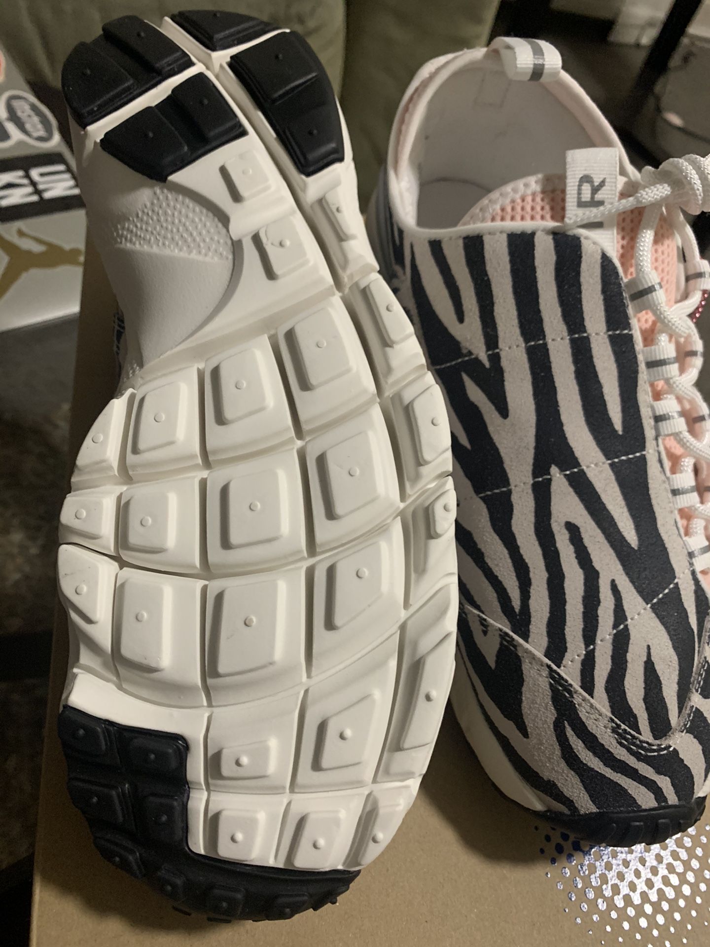 Olivia Kim Footscapes