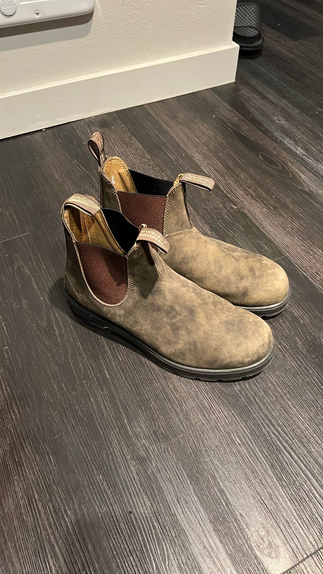 Blundstone Boots Size 9 