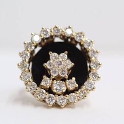 14K Yellow Gold Diamond Halo Cluster Spinning Ring (Size 5 1/2)
