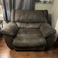 Extra Large Comfy Recliner 