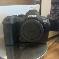 Canon R6II