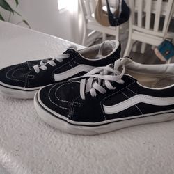 VANS black sneakers tennis shoes 