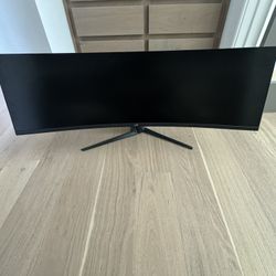 Asus ROG Strix XG49VQ 49" Ultra-Wide Curved Gaming Monitor