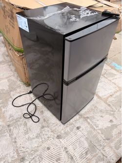 Mini fridge