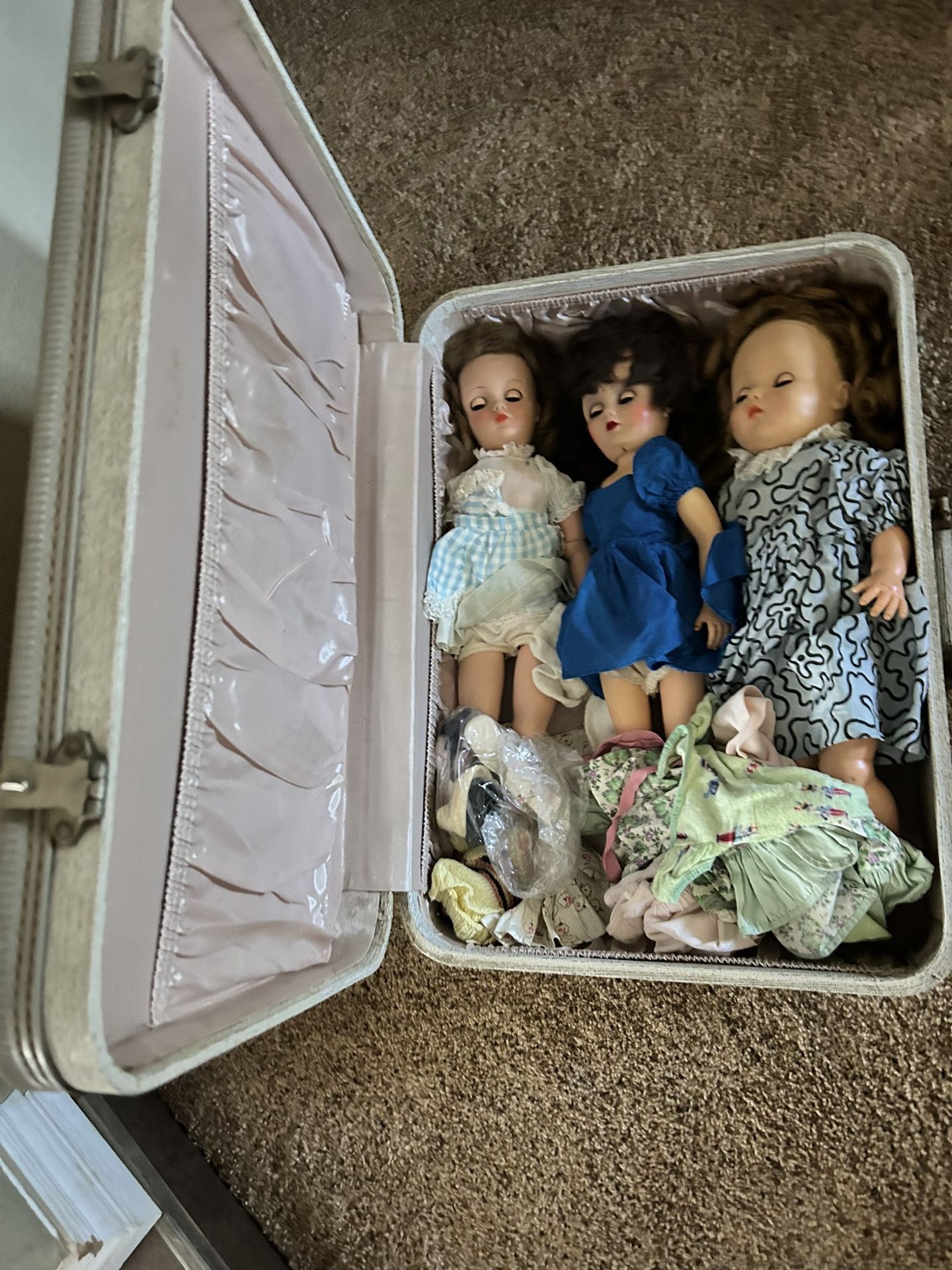 1950’s Vintage Dolls With Clothing