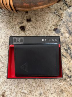 Guess men’s leather wallet