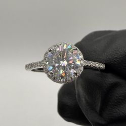 VVS1 Silver Moissanite Helo Engagement Ring 1.0ct