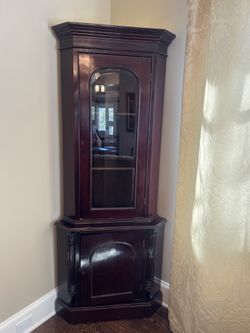 China cabinet-corner-mahogany