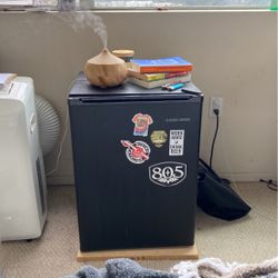 Black & Decker Mini Fridge 