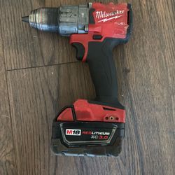 Milwaukee Fuel Hammer Drill 